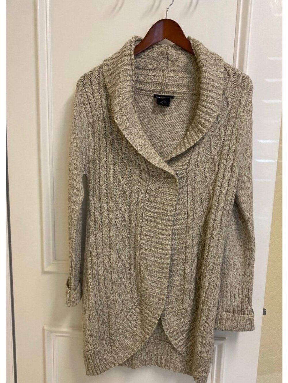 It’s Our Time Oatmeal Tan Cream Cardigan Long Sleeve Sweater Size Large